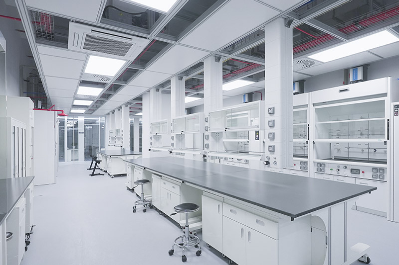 阿勒泰实验室革新：安全与科技的现代融合